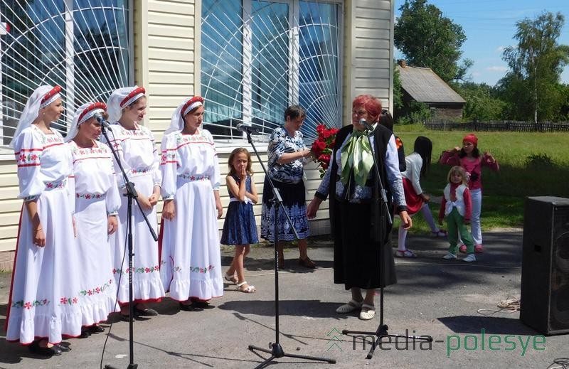 Сельчане приглашают участников концерта приехать снова