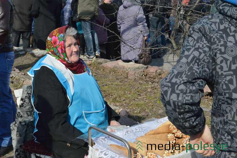 Малый бизнесс. У пенсионерки мгновенно раскупались сладости