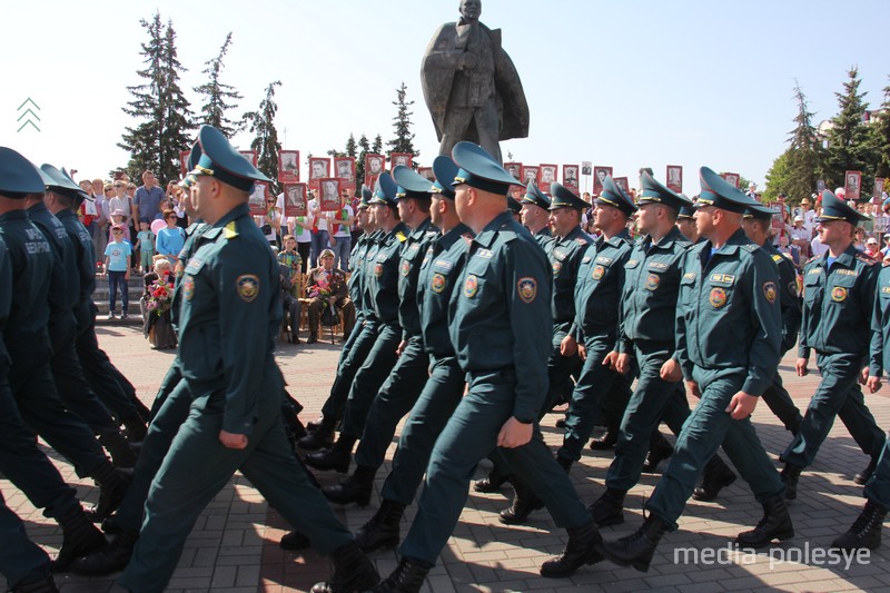  Сотрудники Пинского ГРОЧС