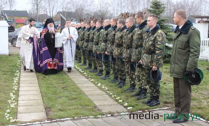 Архиепископ Пинский и Лунинецкий Стефан поздравил пограничников с храмовым праздником