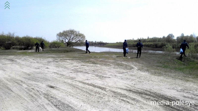 Столинские спасатели тоже внесли свой вклад в полезное дело