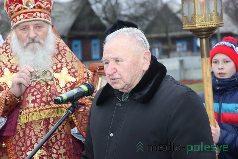 Выступает председатель ветеранской организации Павел Акимович Добринец