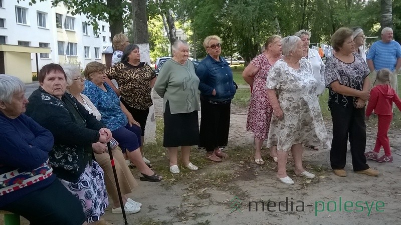 На собрание пришли в основном женщины-пенсионерки