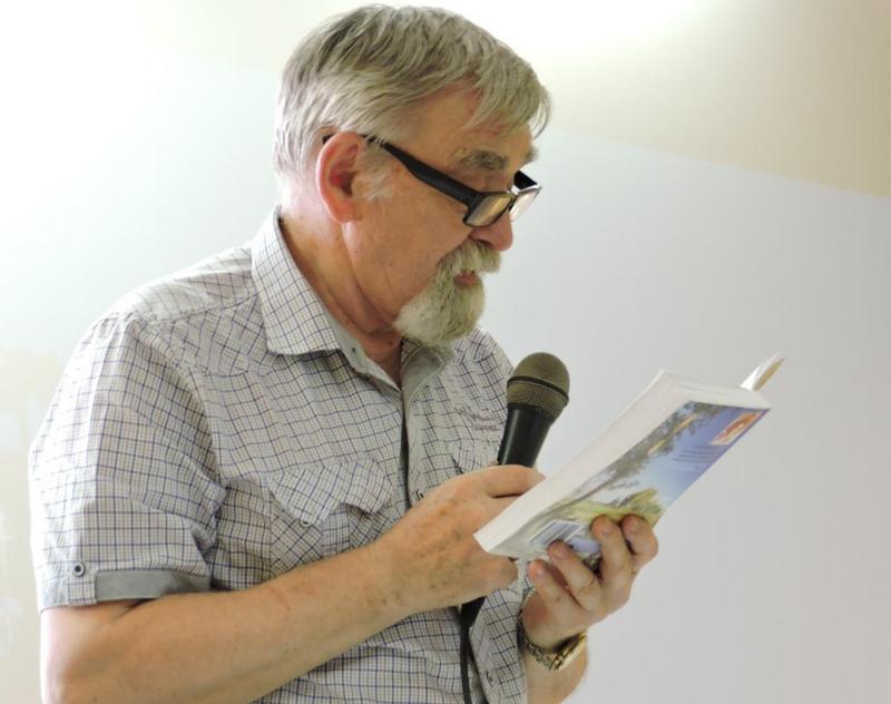 Аннотацию к книге зачитал супруг писательницы Анатолий Дмитриевич Кислов, рассказ о котором =Жёлтый пепел Чернобыля= тоже вошёл в книгу