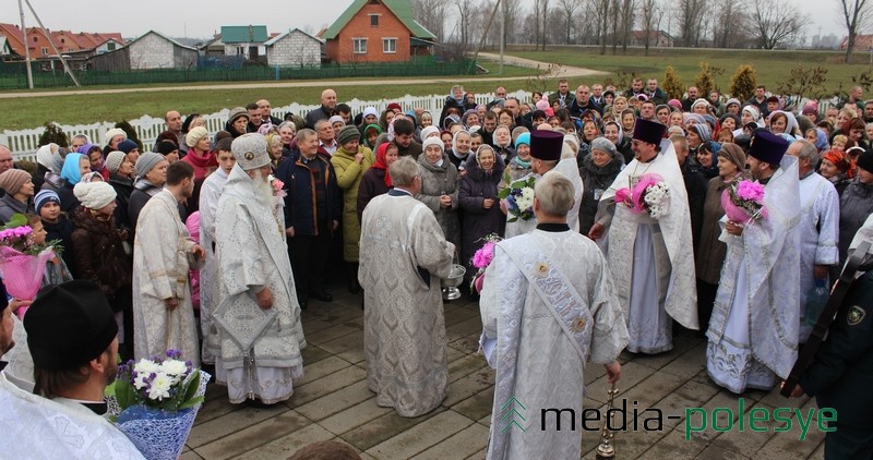 На празднование собрались жители деревни Плещицы
