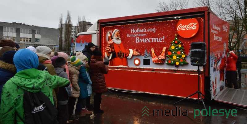 Чтобы получить вожделенный напиток надо было нажать на большую светящуюся кнопку