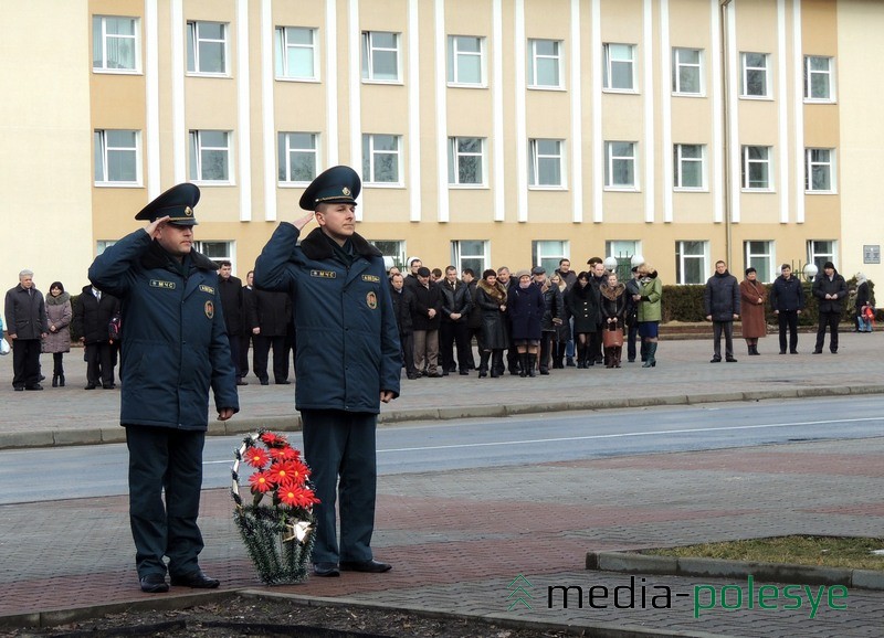 Представители Столинского РОЧС