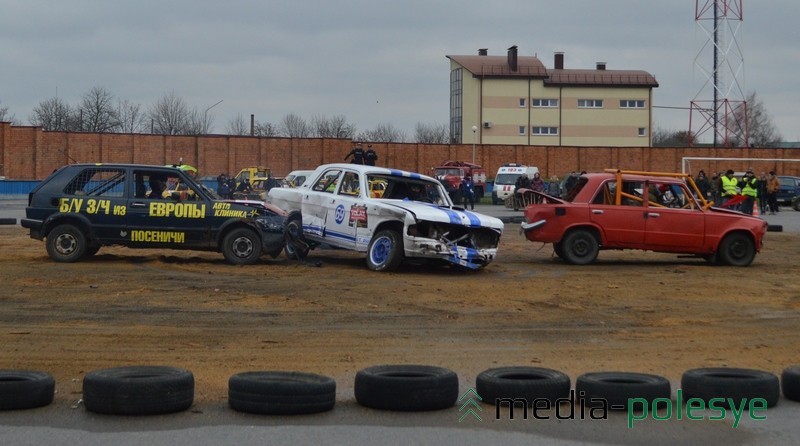 Пинское автодерби 2015