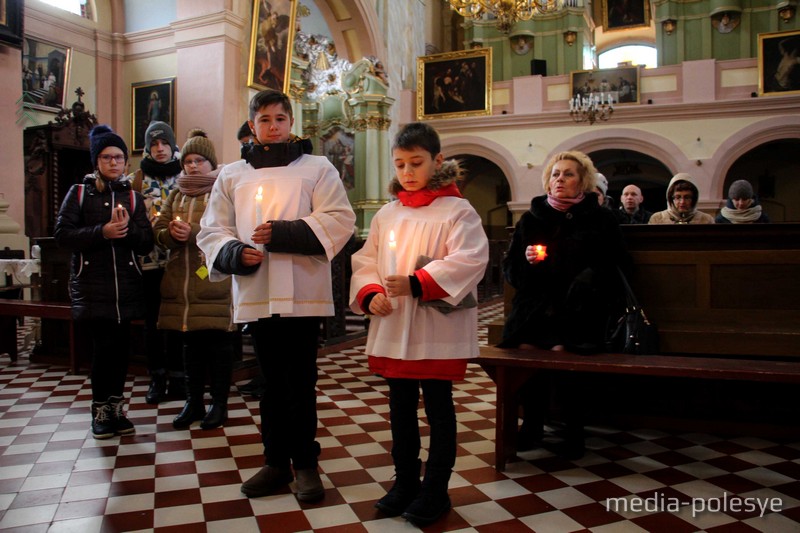 У касцёле ўсе свечы будуць запалены ад Віфлеемскага агню, таму ягоную часцінку можна ўзяць у любы час  