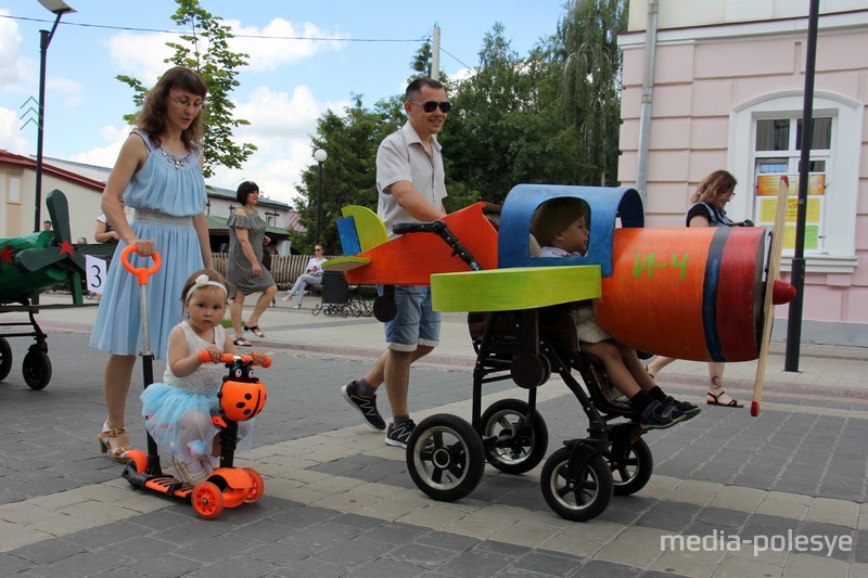 Тема самолётов была популярна в этом году