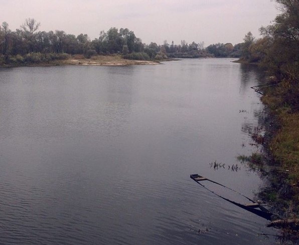 Порт. Выход в Припять вдалеке Author @roman_skiba #pripyat #river #water #palesse 