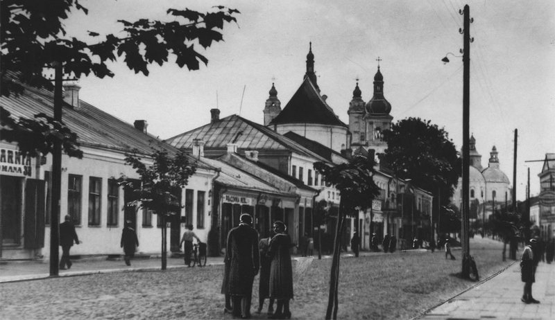 Улица Тадеуша Костюшко, 1919–1937. Обратите внимание на обработку фотографии. Не всегда фотографии делались простым нажатием на экран.