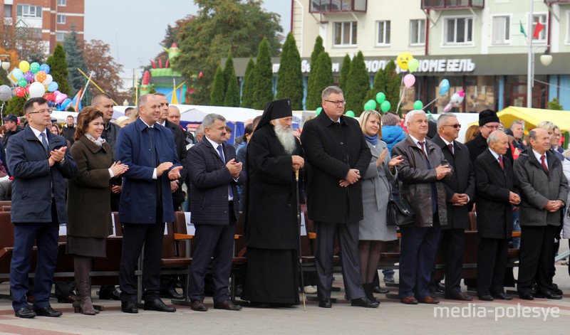 Почётные гости