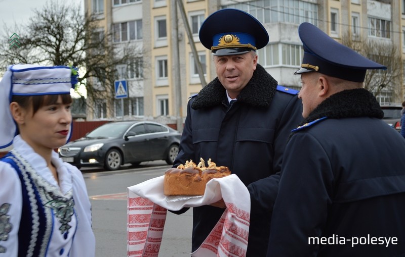 Председателя Следственного комитета Ивана Носкевича Лунинец встречал хлебом-солью