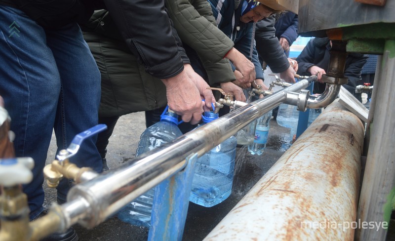  Запастись освящённой водой на весь год