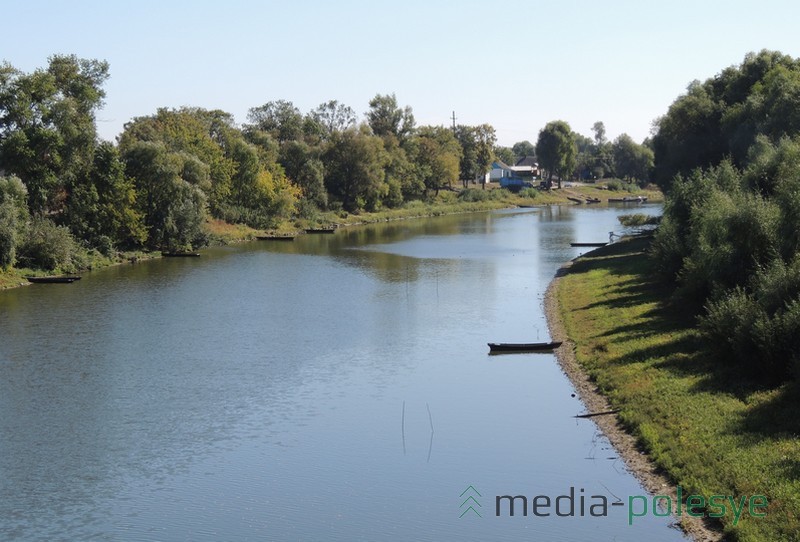 Па адзін бок маста