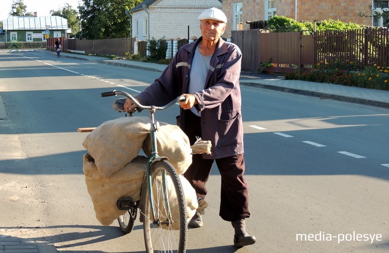 Велосипедист со стажем Николай Гаврилович