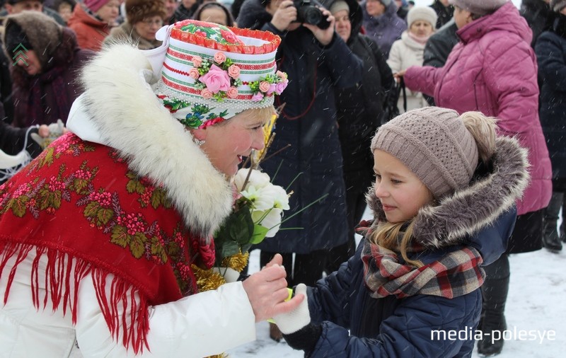 Деток приглашали танцевать