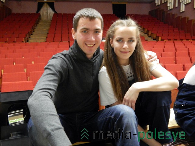 Роман и Валерия. Парни в коллективе дефицит