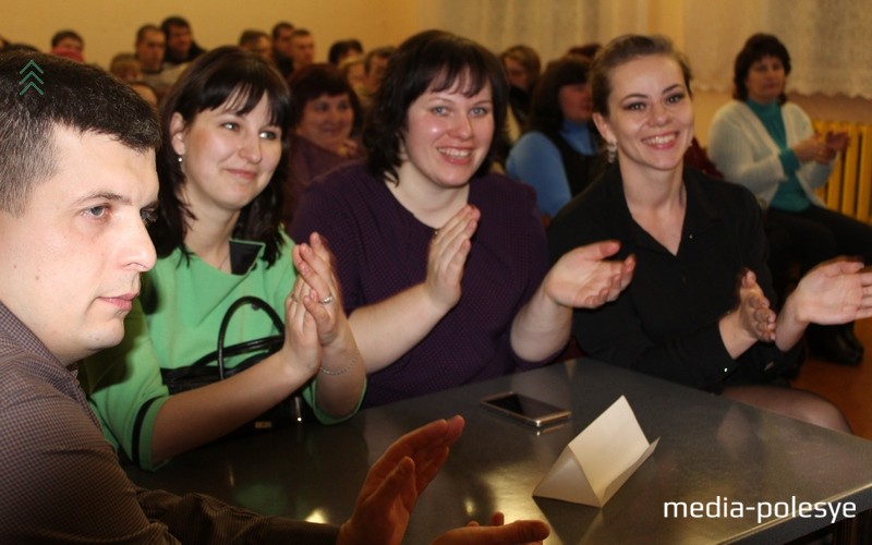 Аплодисменты от выпускников