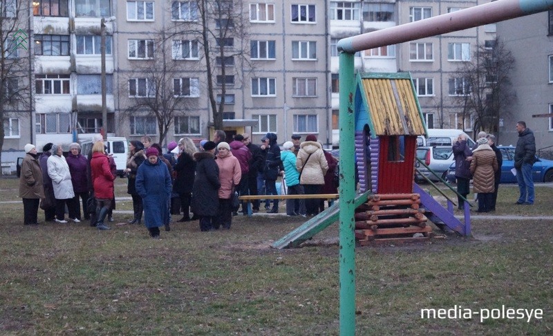 Люди так и не поняли, почему с ними так обходятся