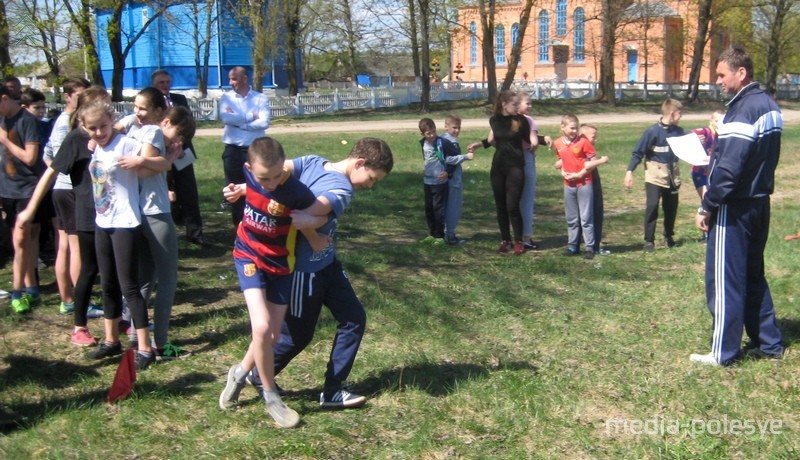 Спортландия между учащимися Городнянской и Глинковской школ