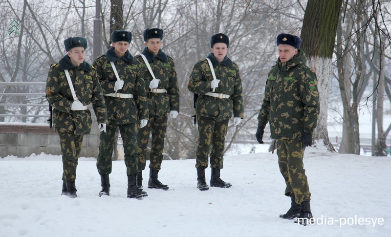 Бойцы Пинского погранотряда