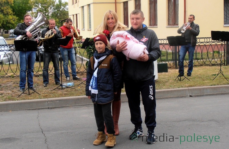 Пополнение в семье товарища. В его честь и концерт