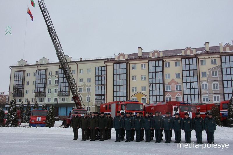 Построение на главной площади Пинска