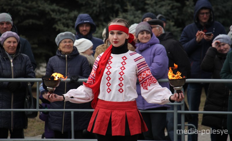 Огненное шоу от группы «Вольф» 