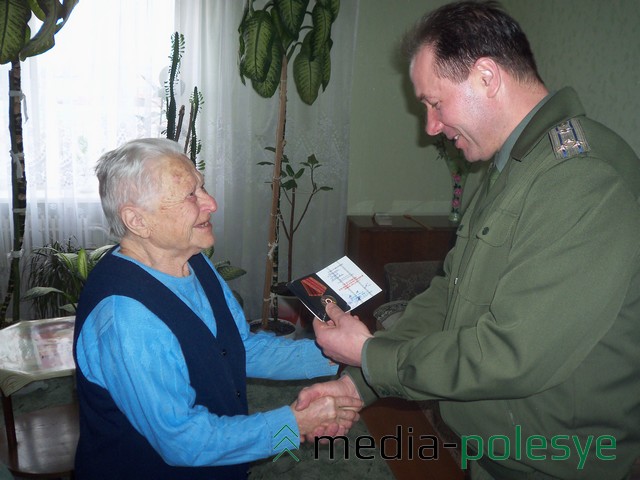 Лидия Петровна Миклуш не скрывает радости