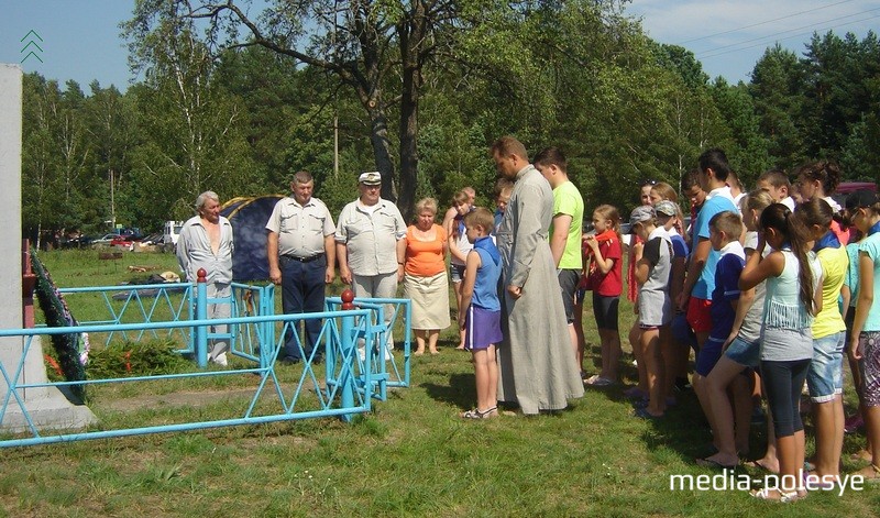 Потомки должны помнить и хранить историю