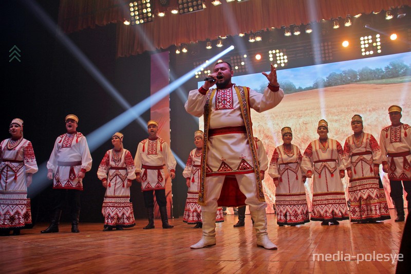 Анасамбль «Полесские зори»