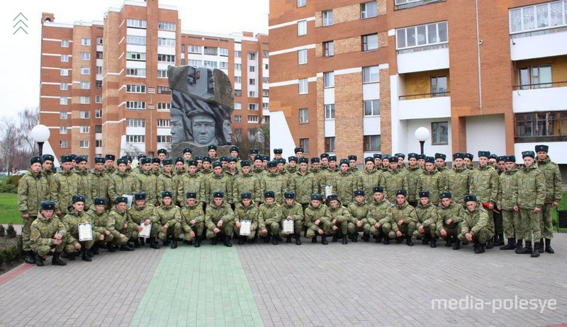 Фото на память о службе