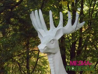 Бетонный олень