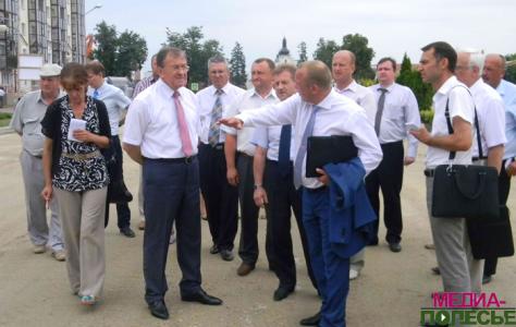 Площадь пустовата