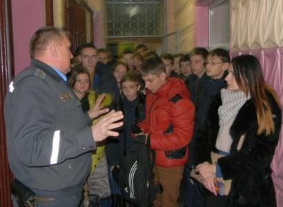 В милиции служить не просто, но престижно