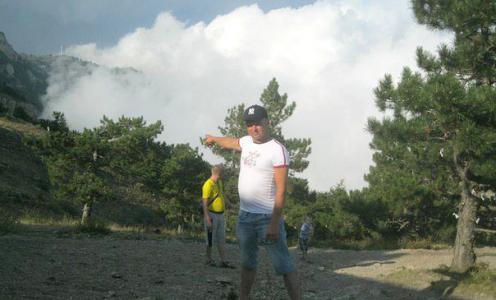 - Облака ниже, чем я. А внизу, кстати, дождь идёт