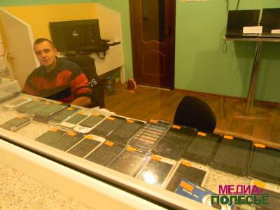 Из минусов приобретаемых телефонов – отсутствие гарантии