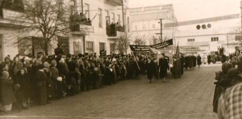 Октябрьская демонстрация в Пинске, середина 1950-х