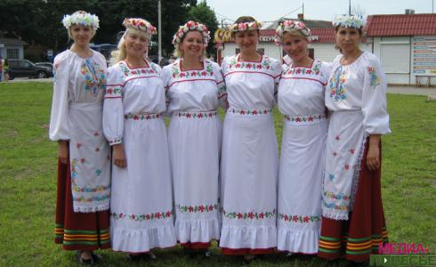 Пасля выступлення на свяце. Фота прадаставiў В.Шуркала