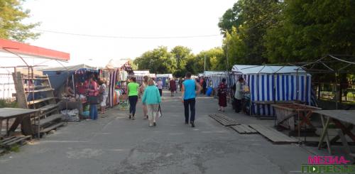 Рынок местами пустует
