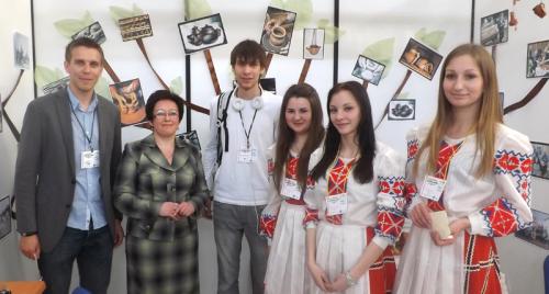 С молодыми бизнесменами. Фото предоставила А.Н. Кулага