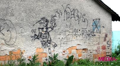 Во дворах на пл.Ленина