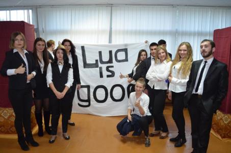 Студенческая команда Вероники. Фото В. Майоровой