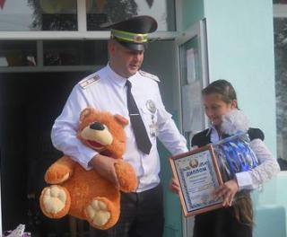 3 место заняла работа Романовской Александры, учащейся ГУО «Средняя школа г. Давид-Городок» Столинского района. Фото УГАИ