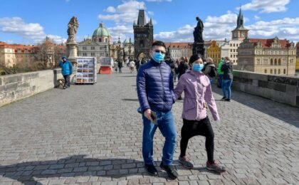 На Карловом мосту в Праге. Фото www.radio.cz