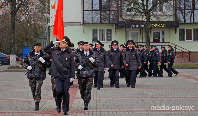 Парадная колонна