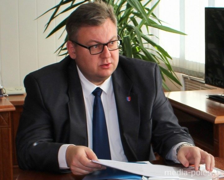 Председатель Пинского райисполкома Игорь Брилевич