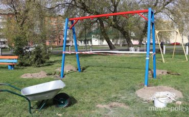 Конструкция уже стоит во дворе коррекционного центра